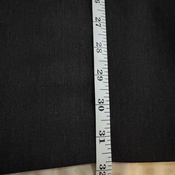 Brand new Banana Republic modern fit charcoal gray 3 piece suit - Picture 6 of 7